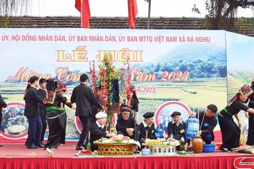 Phục dựng các lễ hội truyền thống