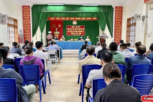 Đồng chí Phó Chủ tịch HĐND tỉnh tiếp xúc cử tri xã Song Pe