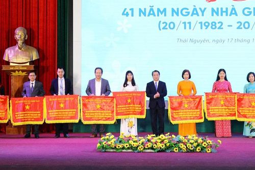 Đại học Thái Nguyên: Tôn vinh các nhà giáo, nhà khoa học, cán bộ quản lý tiêu biểu
