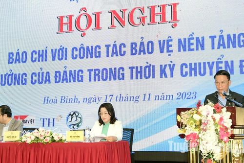 Báo chí với công tác bảo vệ nền tảng tư tưởng của Đảng trong thời kỳ chuyển đổi số