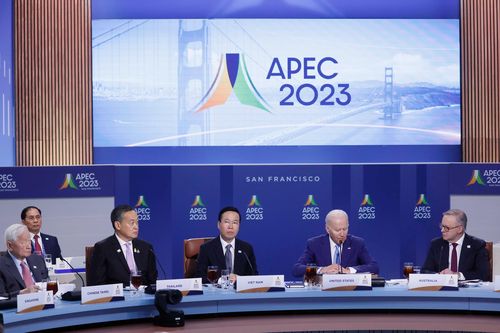 Chủ tịch nước đối thoại cùng các lãnh đạo APEC và khách mời
