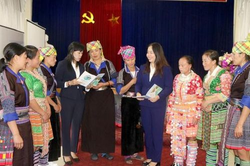 Yên Bái: Tập huấn hướng dẫn tuyên truyền vận động phụ nữ làm mẹ an toàn và chăm sóc trẻ em