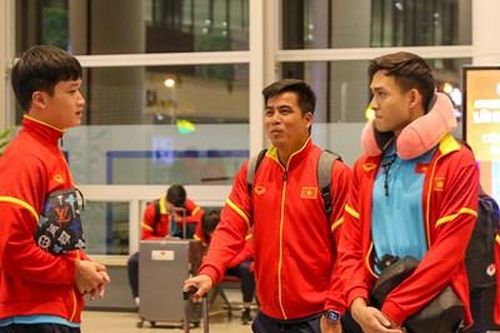 Đội tuyển Việt Nam về tới Hà Nội, chuẩn bị cho trận đấu với Iraq