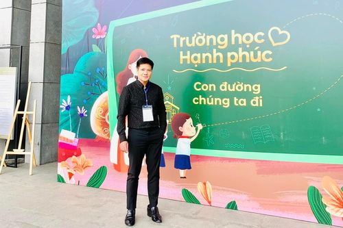 Thầy giáo Việt Nam nhận giải thưởng Hòa bình quốc tế