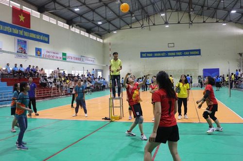 Sôi nổi Hội thao Khối thi đua các Trường ĐH, CĐ tỉnh Vĩnh long