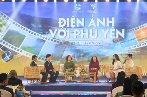 Chương trình 'Điện ảnh với Phú Yên': Mang cơ hội trở thành phim trường lớn đến với xứ hoa vàng trên cỏ xanh