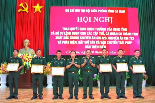 Tấm gương tiêu biểu về học tập và làm theo tư tưởng, đạo đức, phong cách Hồ Chí Minh