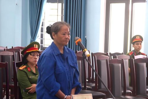 Mẹ và 2 con gái cùng vào tù do buôn bán ma túy