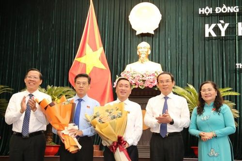 Điều động, bổ nhiệm cán bộ chủ chốt ở 2 tỉnh, thành phía Nam