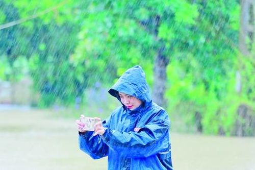 Đi qua những mùa lũ