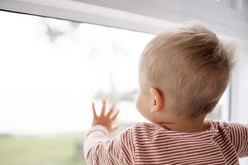 Người mẹ dàn cảnh con trai 2 tuổi bị bắt cóc để lấy tiền