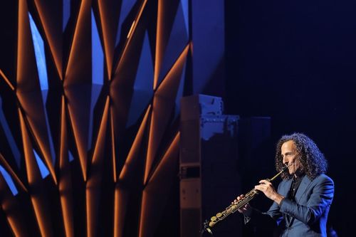 'Nếu nhắm mắt nghe Kenny G chơi nhạc tôi nghĩ nghệ sĩ chỉ 30 tuổi'