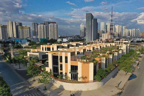 DN liên quan đại gia Đinh Trường Chinh bị bắt, toàn bộ nhân viên nghỉ việc, lớn cỡ nào?