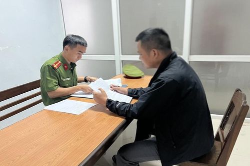 Bắt hai đối tượng lừa chuyển nhượng cổ phần, chiếm đoạt gần 40 tỉ đồng