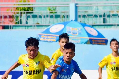 U12 Sông Lam Nghệ An lần đầu 'xuất ngoại' thi đấu