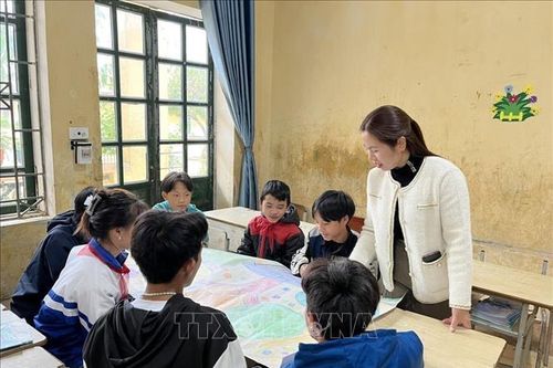 Cô giáo có nhiều sáng kiến với giáo dục vùng cao