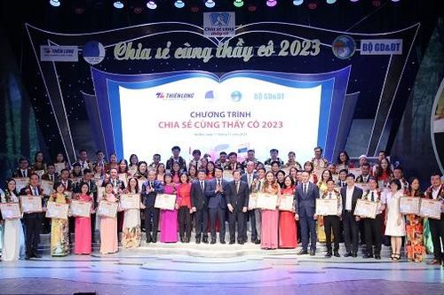 Tuyên dương 58 gương giáo viên 'cắm bản' tiêu biểu xuất sắc