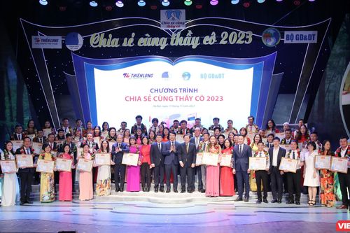 19 giáo viên người dân tộc thiểu số được tuyên dương tại chương trình 'Chia sẻ cùng thầy cô' 2023