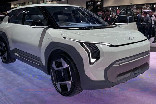 KIA ra mắt hai mẫu xe điện mới