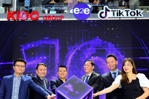 Lần đầu tiên có kênh mua sắm kết hợp giải trí