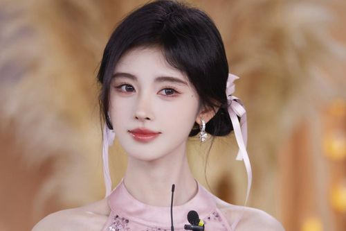 Cúc Tịnh Y tái hợp người yêu cũ sau 3 năm chia tay, netizen ủng hộ vì quá đẹp đôi