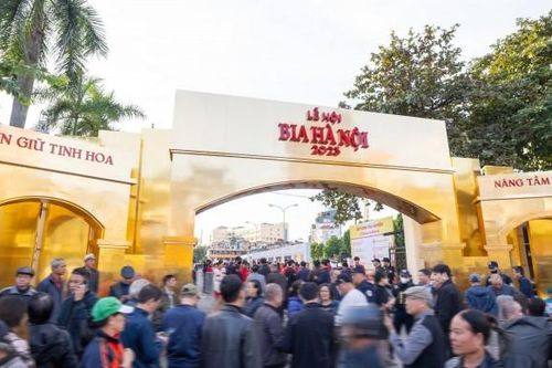 Đông đảo người dân Thủ đô hào hứng tham dự 'Lễ hội Bia Hà Nội 2023'