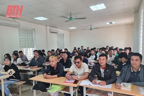Thị trường hấp dẫn, 'hút' người lao động