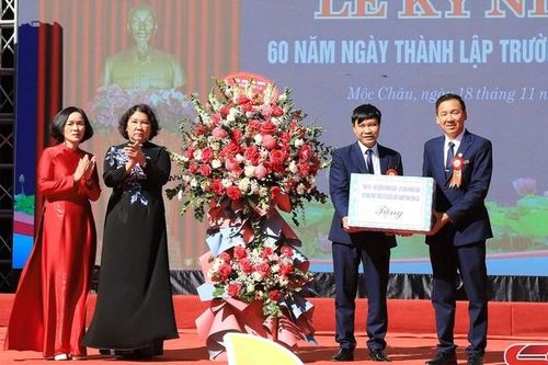 Kỷ niệm 60 năm thành lập Trường THPT Mộc Lỵ