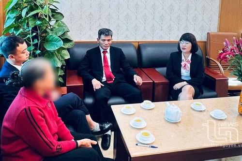 2 giao dịch viên Agribank TP. Sông Công kịp thời giúp khách hàng không bị lừa 400 triệu đồng