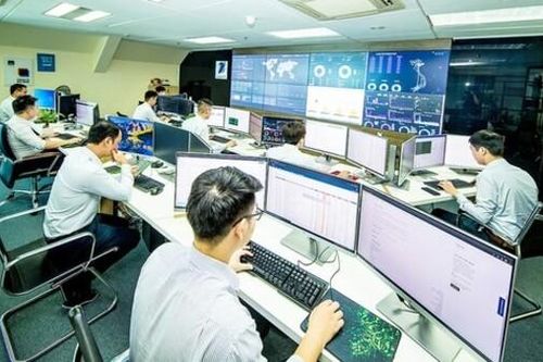 Tiến lên môi trường số toàn trình và câu chuyện nguồn nhân lực