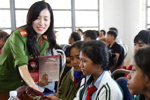 Nhân rộng mô hình 'Xã biên giới sạch về ma túy'