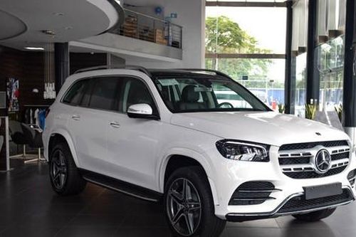 Mercedes-Benz tăng giá xe thêm cả trăm triệu đồng do lạm phát