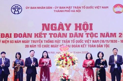 Xây dựng khối đại đoàn kết vững chắc, tham gia tích cực vào công cuộc phát triển Thủ đô