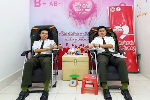 Công an hiến máu cứu sản phụ gặp sự cố sau phẫu thuật