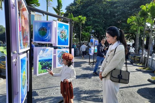 Ra mắt trang thông tin điện tử 'Tây Hồ 360'