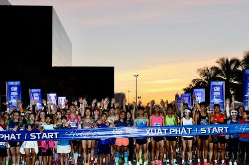 Hơn 9.000 vận động viên tranh tài tại Giải Marathon Quốc tế Di sản Hạ Long 2023