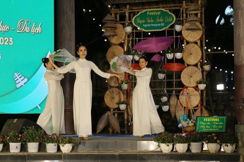 Festival Nông sản-Văn hóa-Ẩm thực-Du lịch huyện Đan Phượng thu hút hơn 80.000 khách tham quan