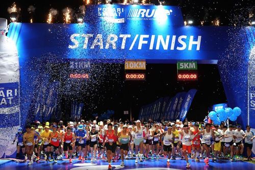 Hơn 8 nghìn vận động viên tham dự bước chạy nhỏ để thay đổi phi thường