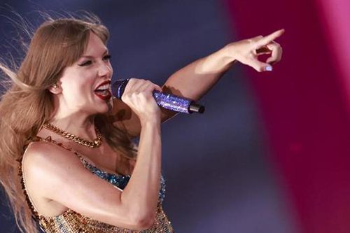 Nữ ca sĩ Taylor Swift hoãn biểu diễn tại Brazil do thời tiết nắng nóng gay gắt