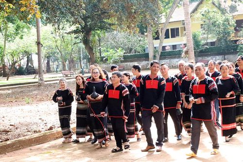 Bảo tồn giá trị văn hóa truyền thống đặc sắc của người Ê Đê ở Tây Nguyên