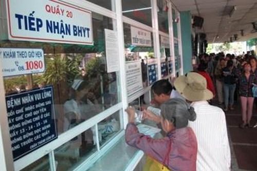Thân nhân có 2 thẻ bảo hiểm y tế thì có được sử dụng cả 2 thẻ không?