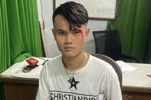 Truy bắt nhóm thanh thiếu niên mang hung khí, chống đối Cảnh sát giao thông
