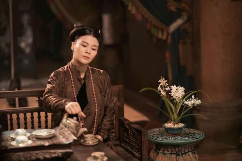 NSƯT Kim Oanh: 'Đàn ông thông minh hơn tôi mới có thể chinh phục được tôi'