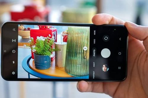 Chi phí dưới 5 triệu, bạn có thể mua được những smartphone nào?