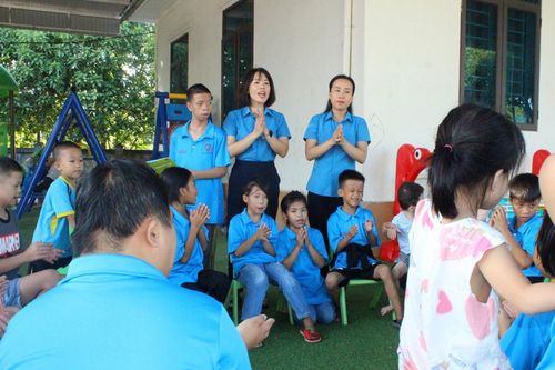 Lớp học không bục giảng
