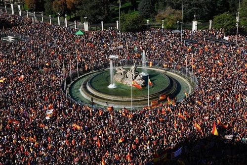 170.000 người Tây Ban Nha biểu tình phản đối luật ân xá ly khai ở Catalunya