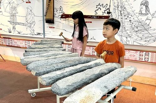 Triển lãm nhạc cụ các dân tộc Tây Nguyên tại Gia Lai