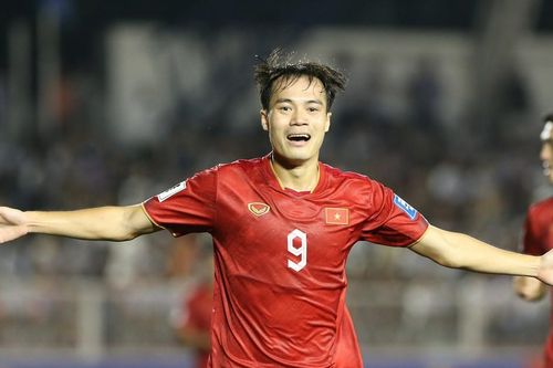 Văn Toàn sẵn sàng cho trận gặp Iraq