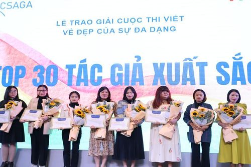 Trao giải cuộc thi viết 'Vẻ đẹp của sự đa dạng'