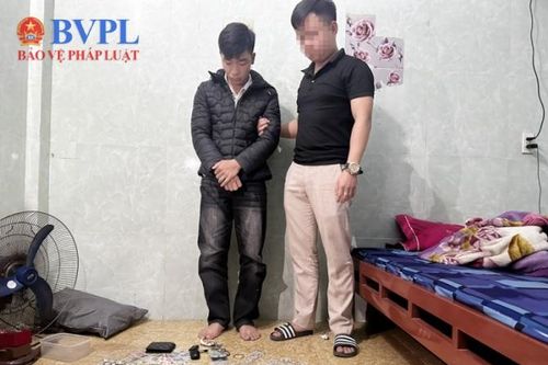 Phê chuẩn khởi tố đối tượng trộm cắp tại cửa hàng vàng bạc